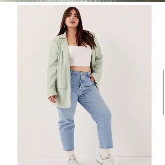 For Love and Lemons: Talia Boyfriend Blazer in Green - Picture 6 of 6